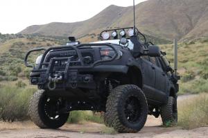 Toyota Tundra CrewMax 4x4 Zombie Apocalypse 2013 года 